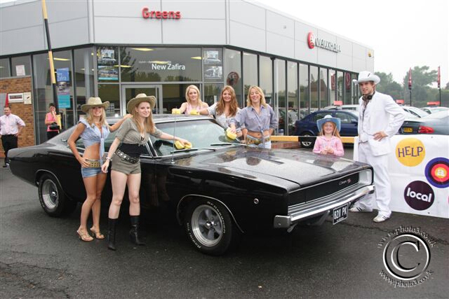 Dobbo & Daisy Dukes with Dodge Charger 